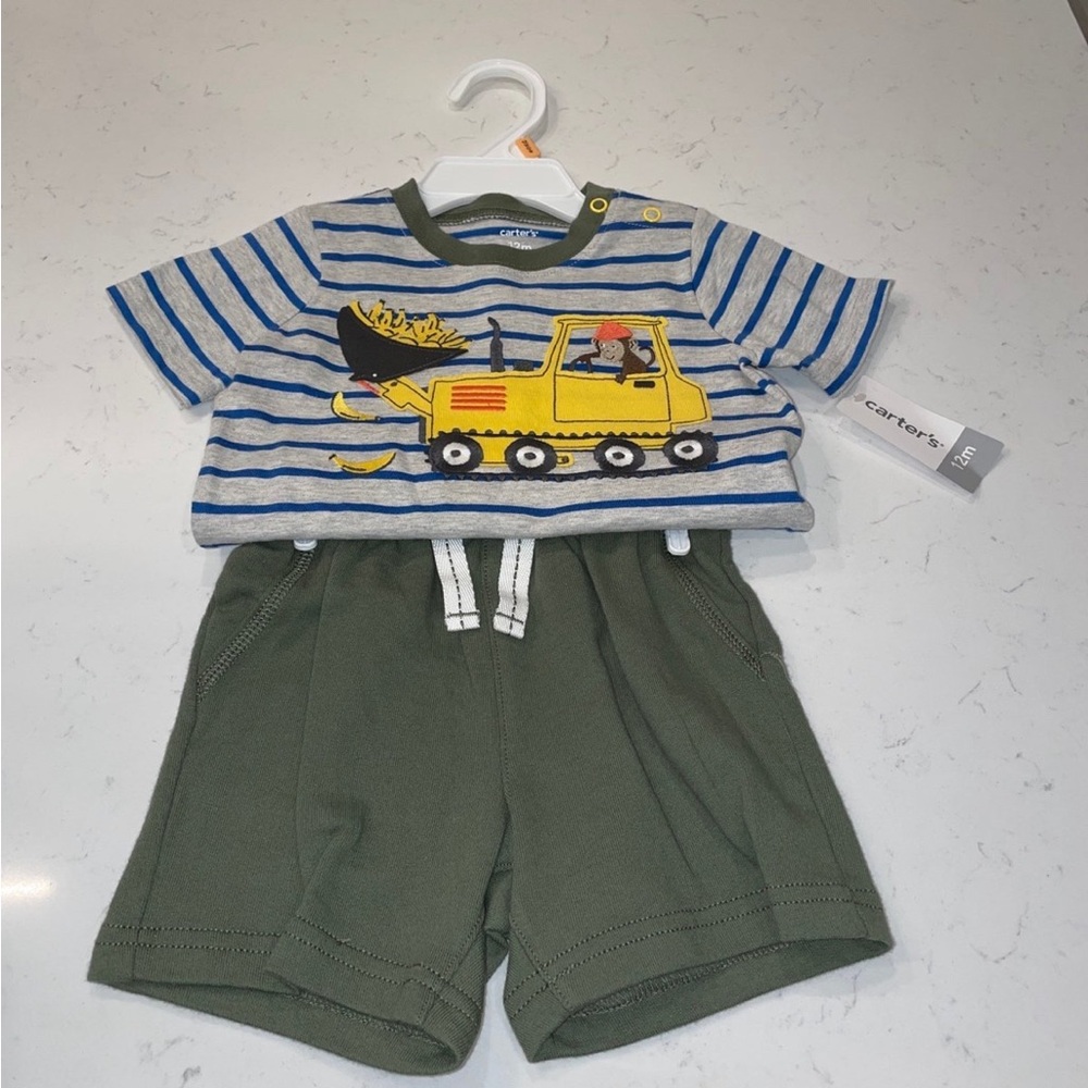 New Carter’s 2 piece monkey outfit